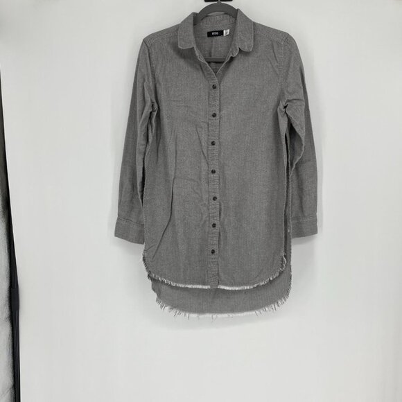 BDG Grey button down slit sides  fringe hem shirt - Picture 10 of 13